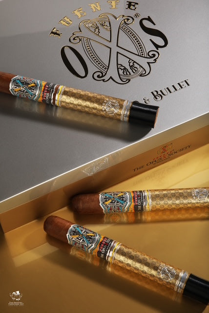 Arturo Fuente The OpusX Society Gold & Bullet