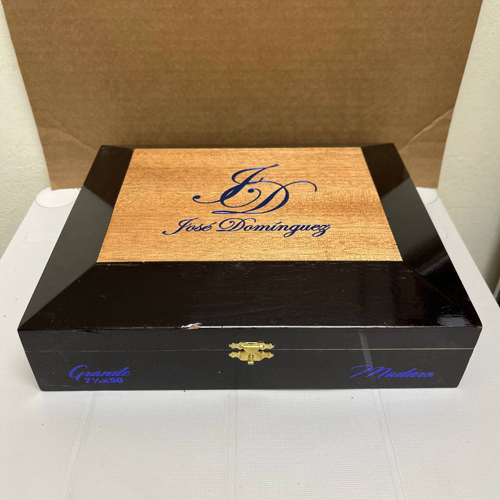 Jose Dominguez Grande Maduro