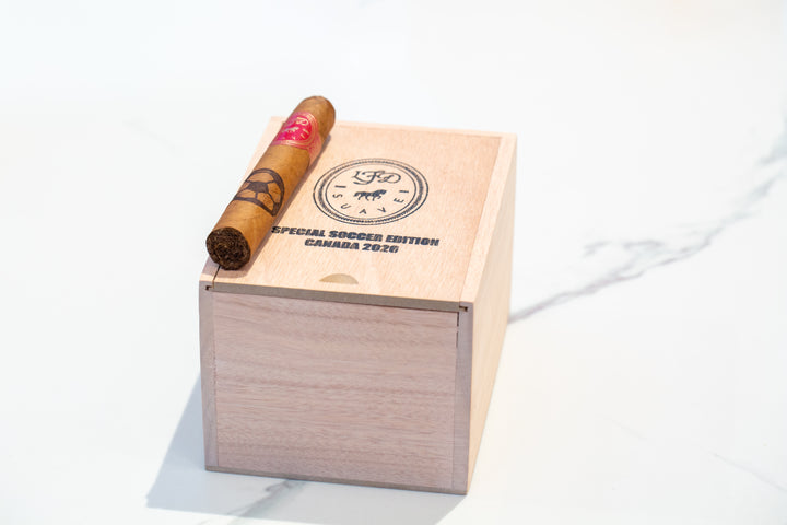 La Flor Dominicana Soccor Canada Special Edition