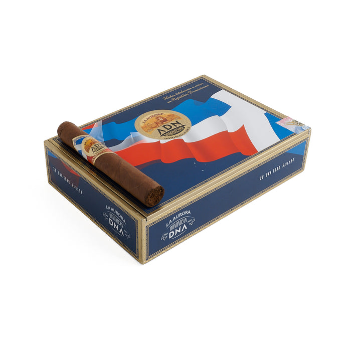 La Aurora ADN Dominicano Toro