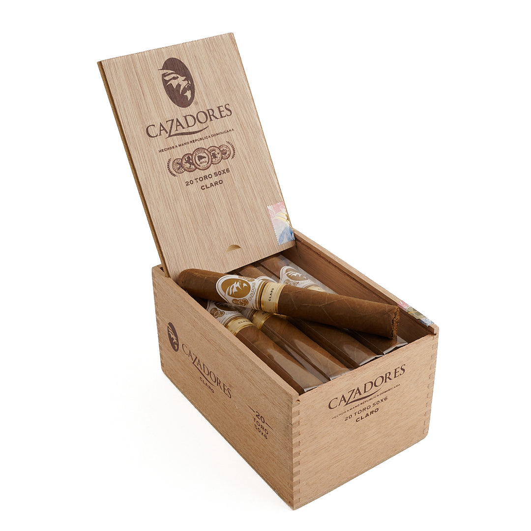 La Aurora Cazadores Claro Toro