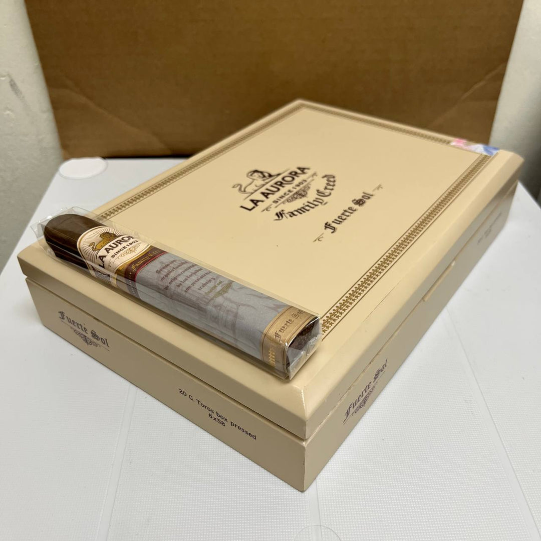 La Aurora Family Creed Fuerte Sol Toro Box Pressed