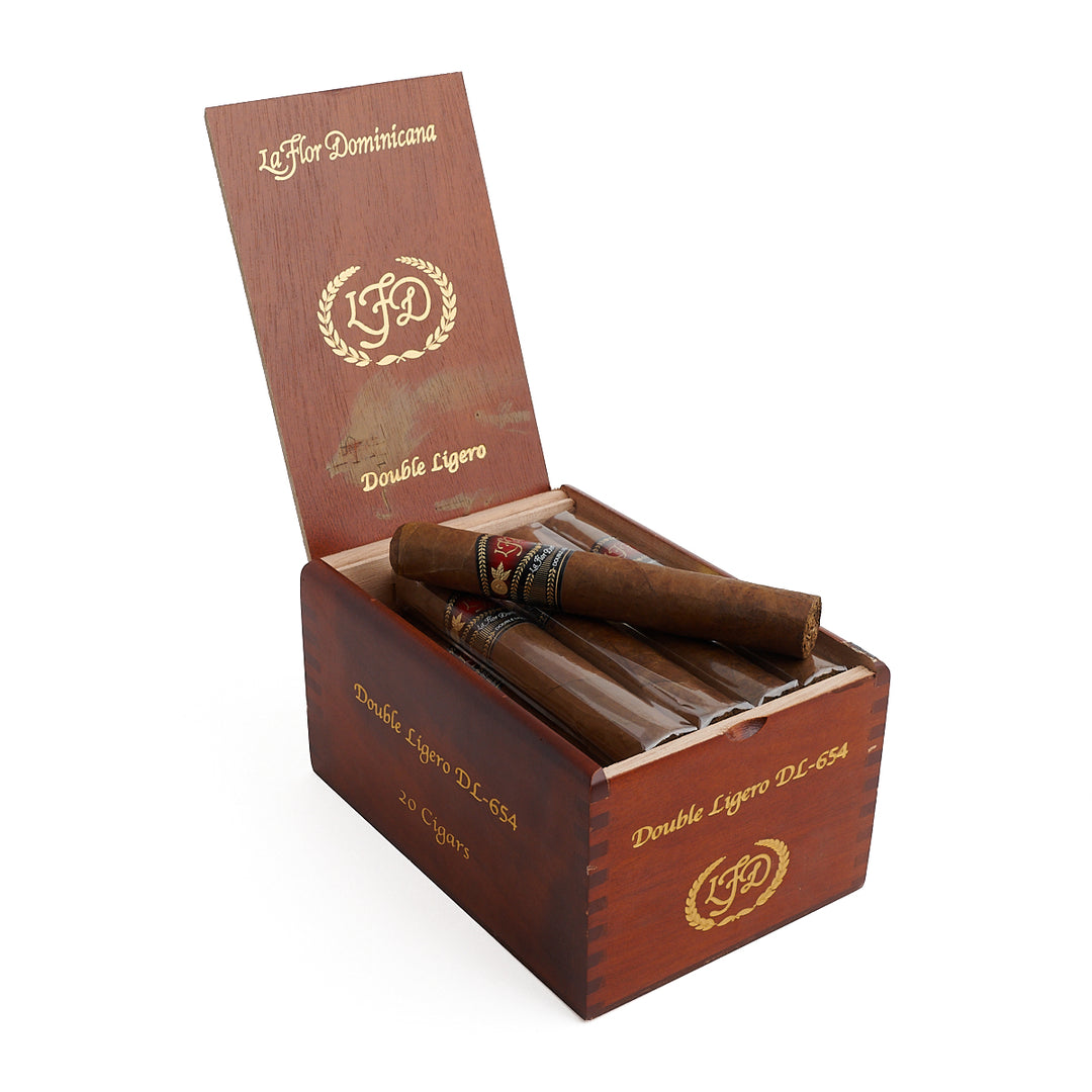 La Flor Dominicana Double Ligero DL-654