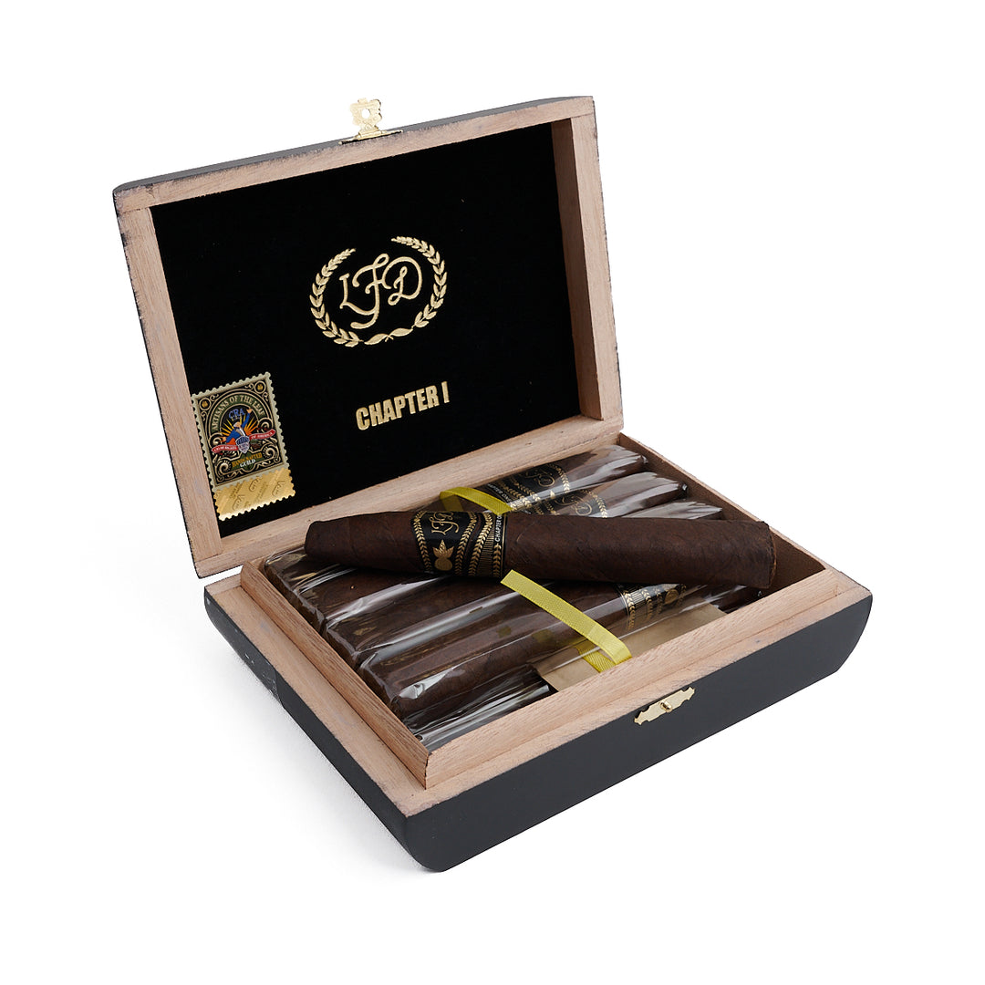 La Flor Dominicana LE Chapter One