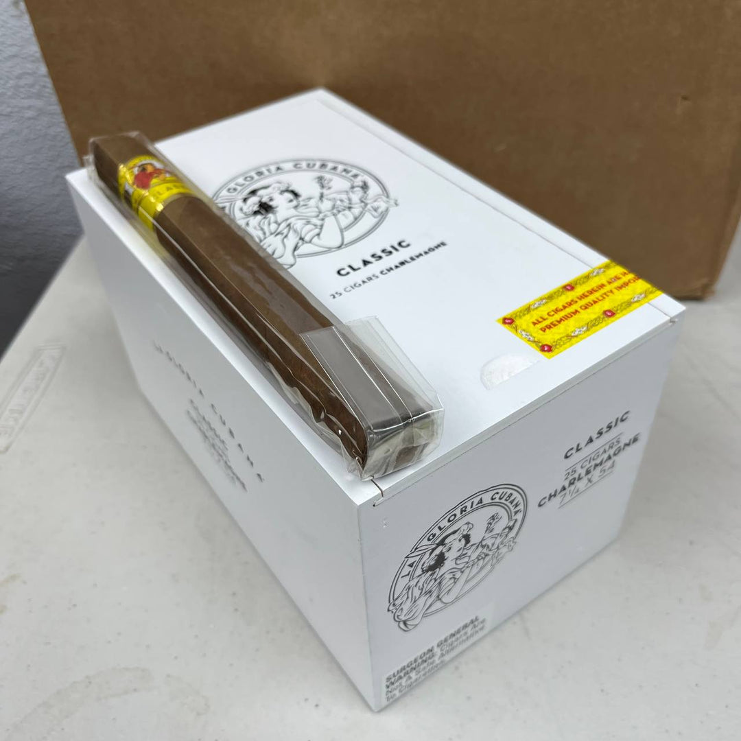 La Gloria Cubana Natural Charlemagne