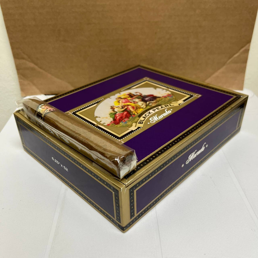 La Perla Habana Black Pearl Morado Belicoso