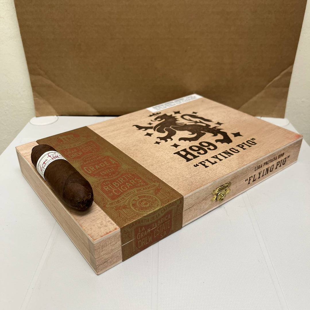 Liga Privada H99 Connecticut Corojo Flying Pig