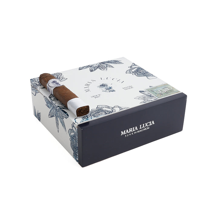 Luciano Maria Lucia Magnum