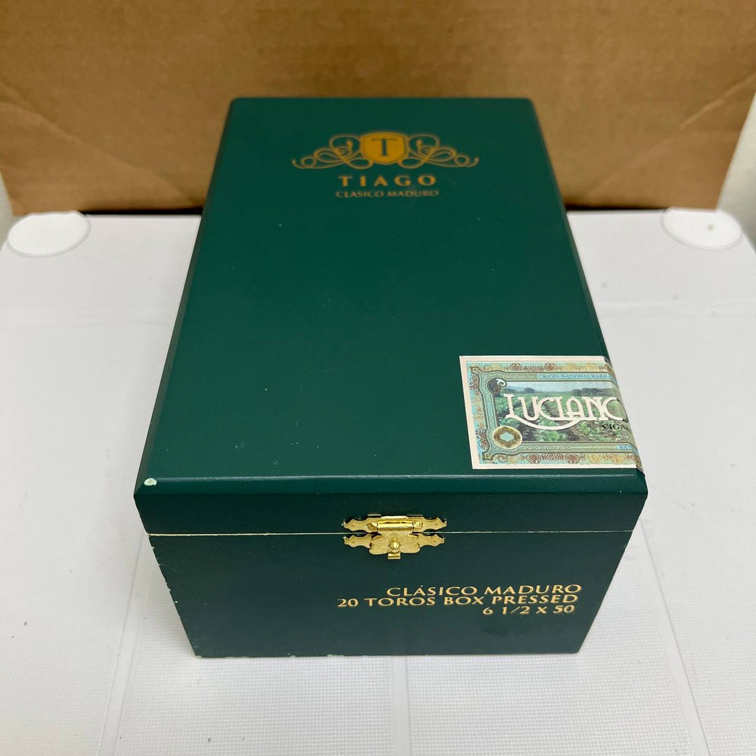 Luciano Tiago Clasico Maduro Toro