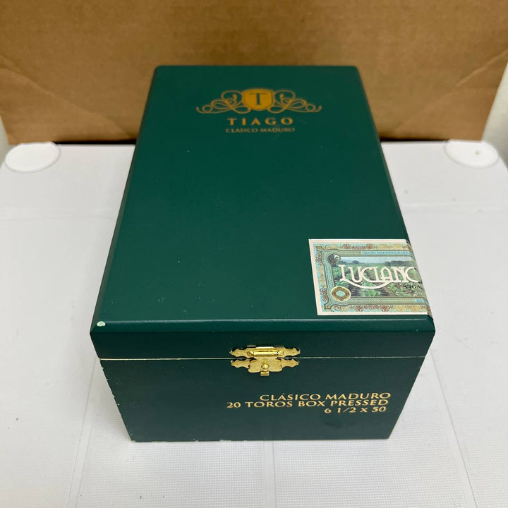 Luciano Tiago Clasico Maduro Toro