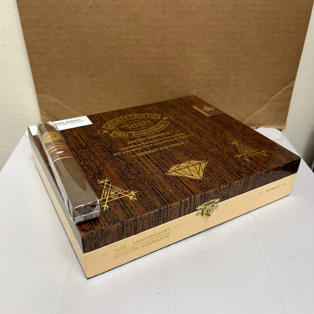 Montecristo 1935 Anniversary Edicion Diamante No. 2