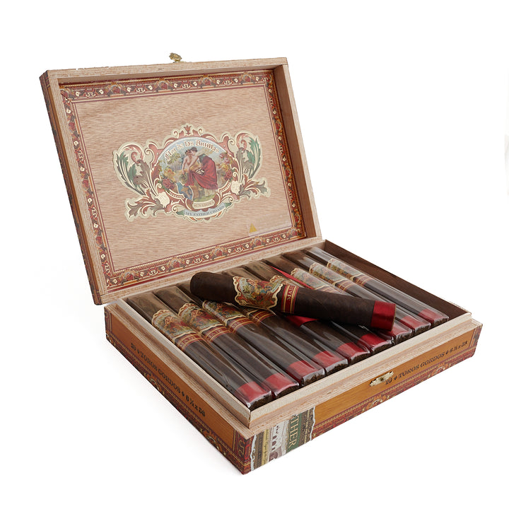 My father Flor de las Antillas Maduro Toro Gordo