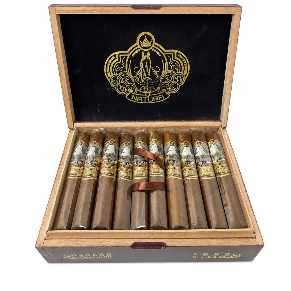 Natura Cigars Mustang Habano Toro AI product photo