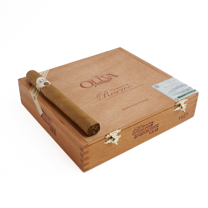 Oliva Connecticut Reserve Churchill