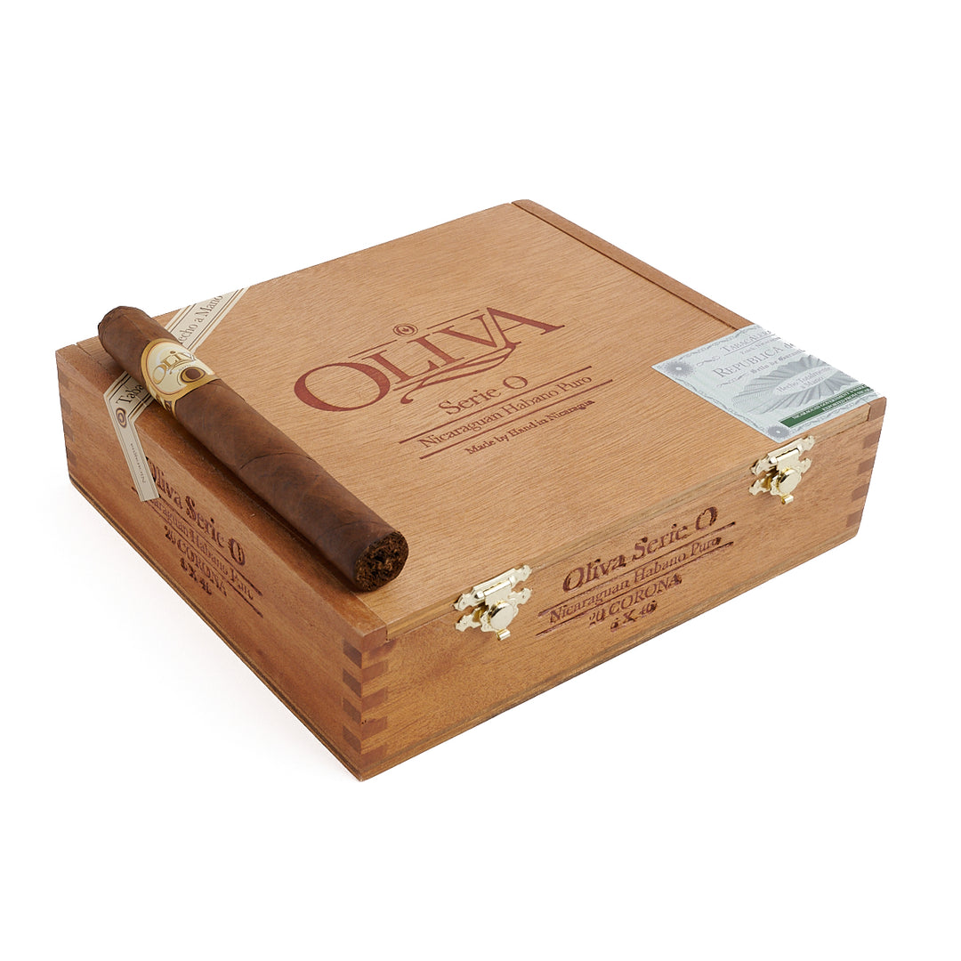 Oliva Serie O Corona