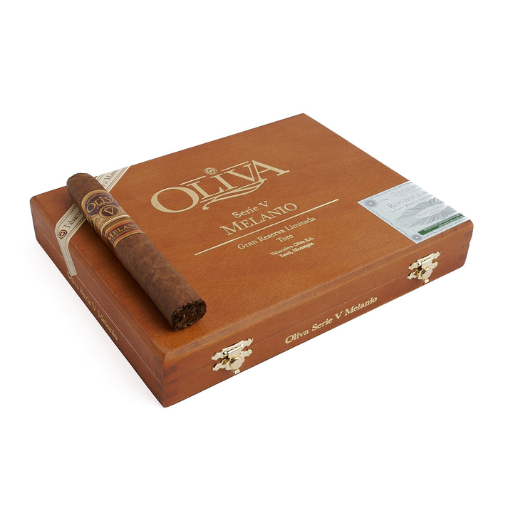 Oliva Serie V Melanio Toro