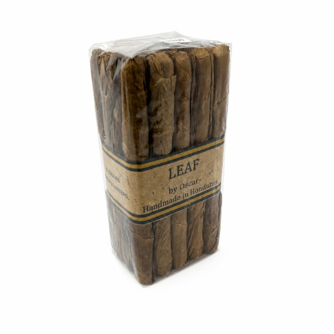 Oscar Leaf Sumatra Lancero AI product photo