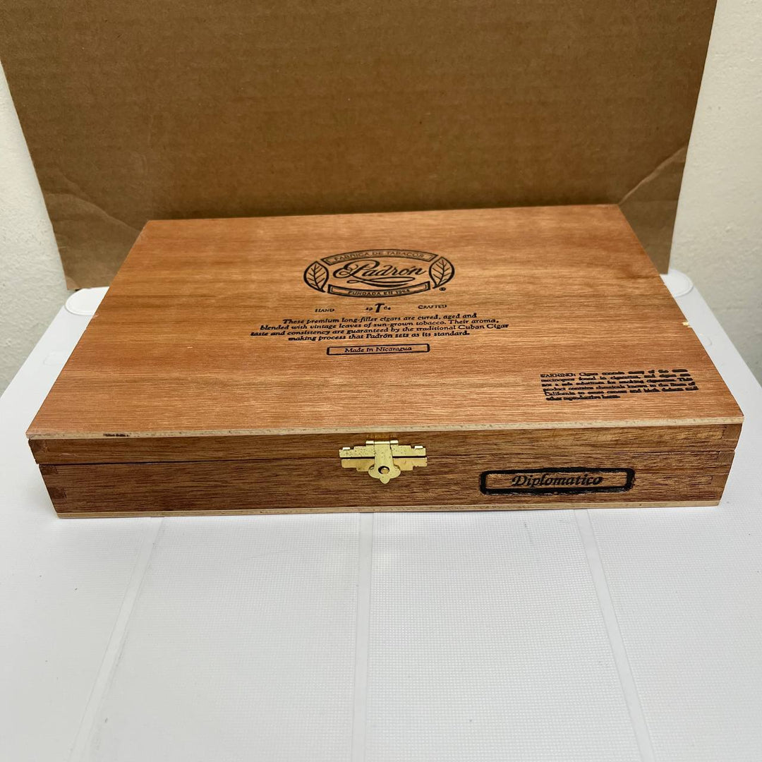 Padron 1964 Anniversary Diplomatico Churchill Natural