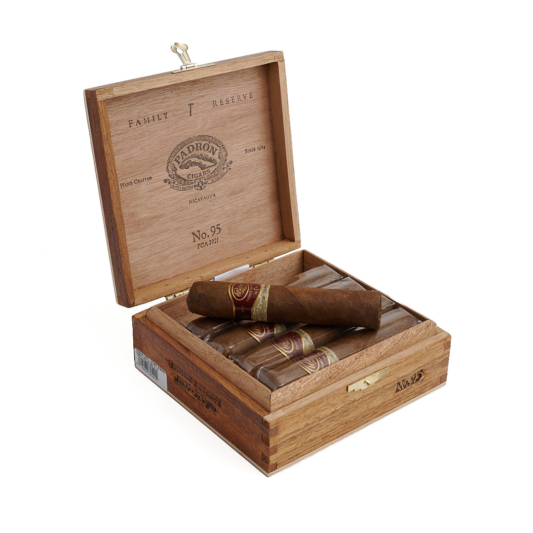 Padron Family Reserve No. 95 Natural