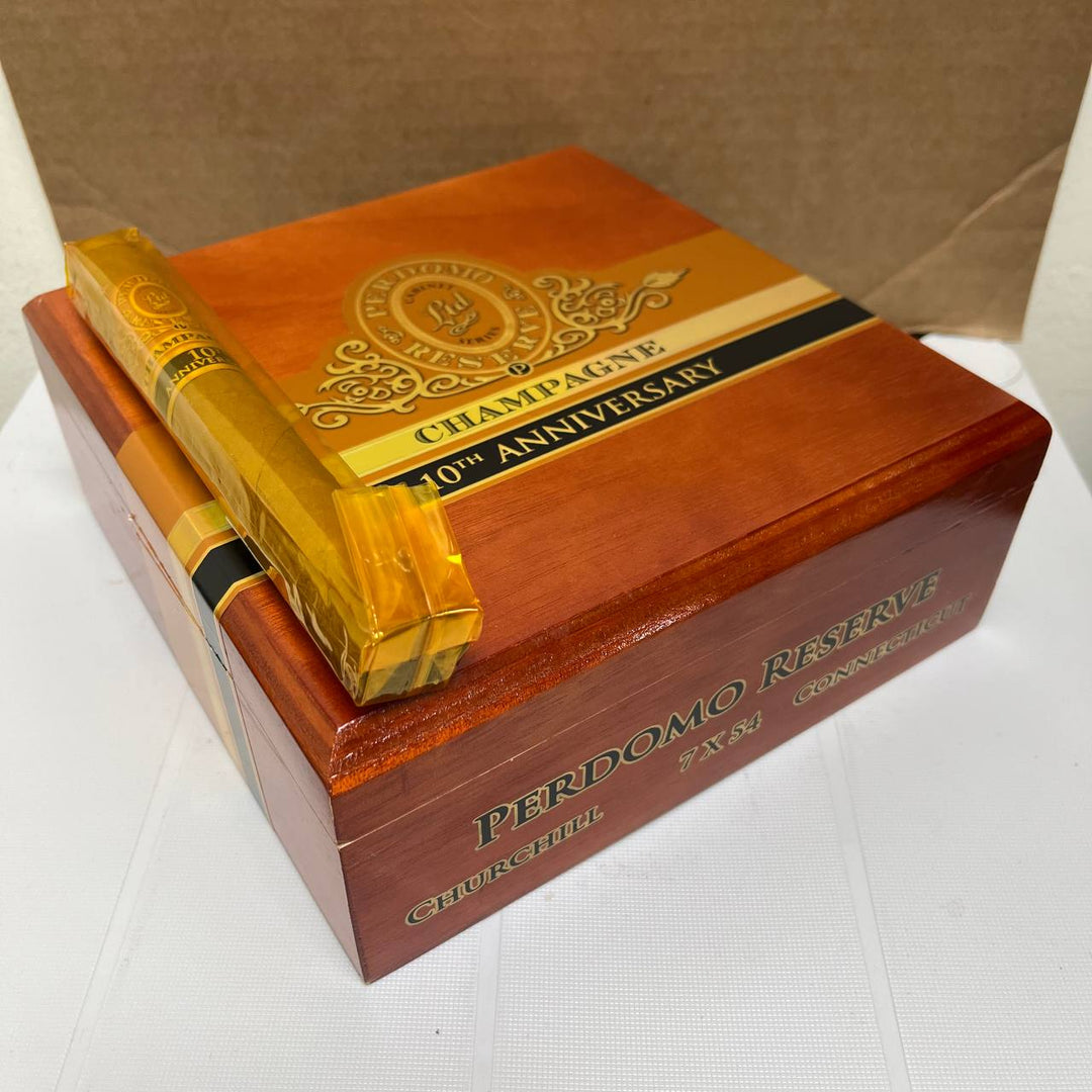 Perdomo 10th Anniversary Champagne Churchill
