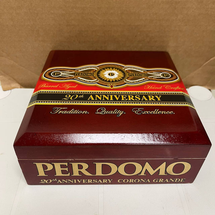 Perdomo 20th Anniversary Sun Grown Corona Grande