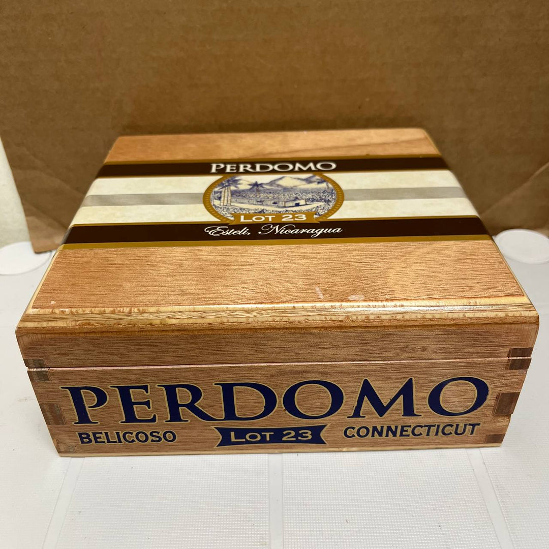 Perdomo Lot 23 Connecticut Belicoso