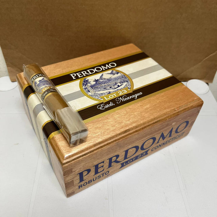 Perdomo Lot 23 Connecticut Robusto