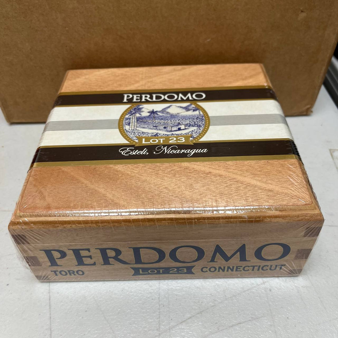 Perdomo Lot 23 Connecticut Toro