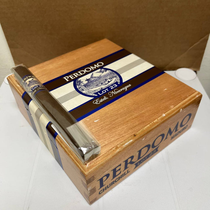 Perdomo Lot 23 Maduro Churchill
