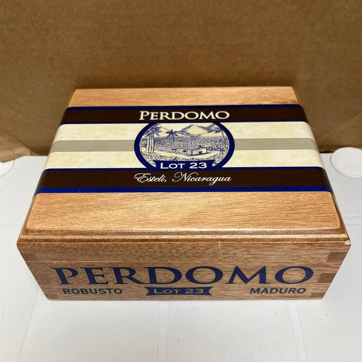Perdomo Lot 23 Maduro Robusto