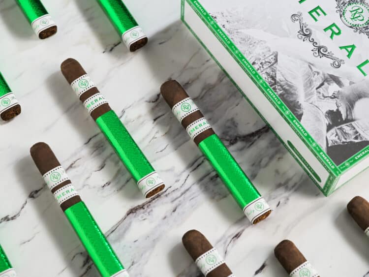 Rocky Patel Emerald Box Pressed Toro