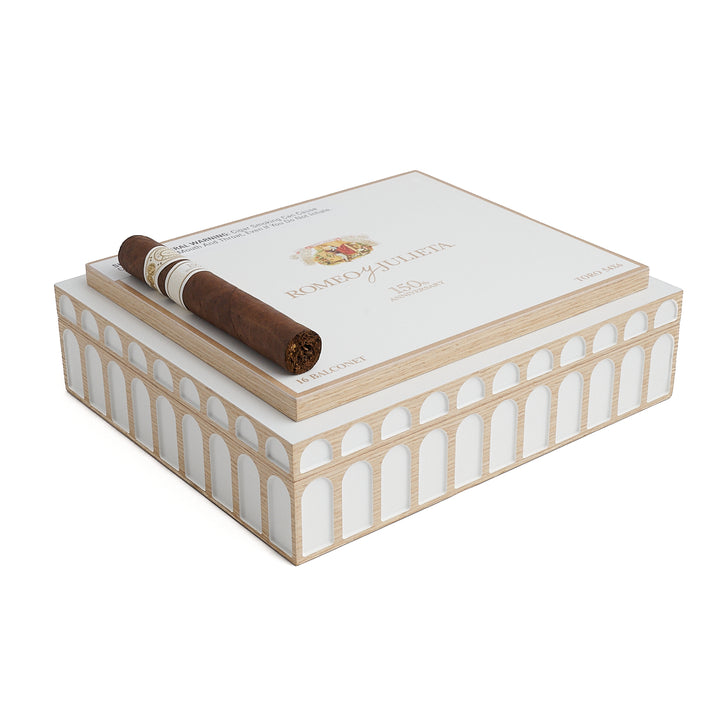 Romeo y Julieta 150th Anniversary Balconet
