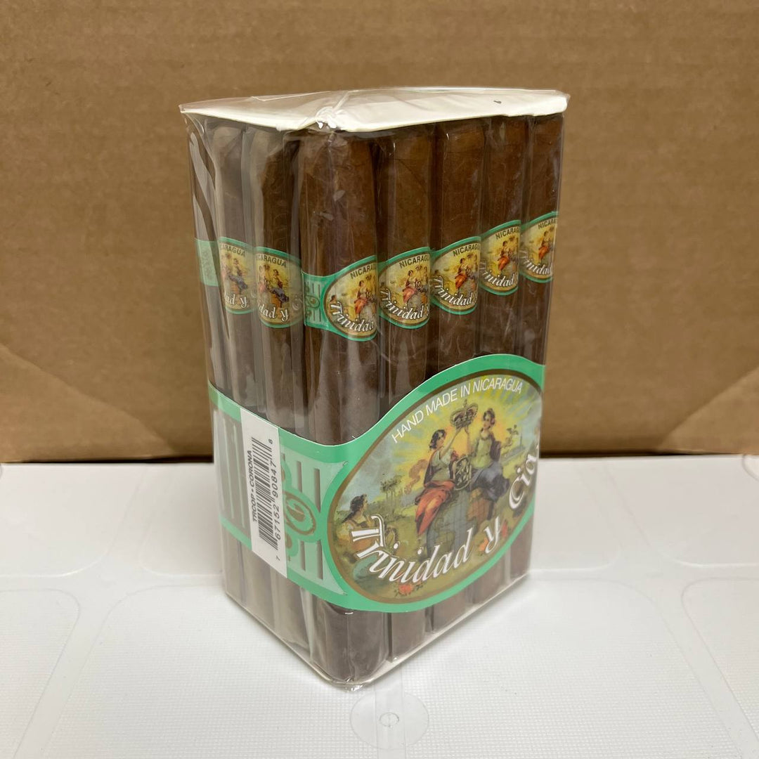 Trinidad y Cia Corona