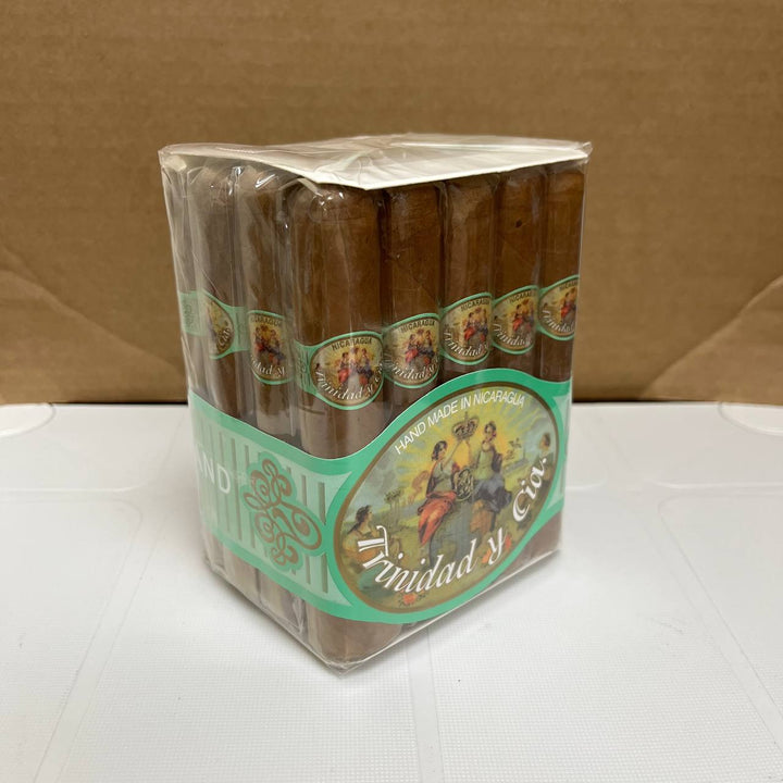 Trinidad y Cia Robusto
