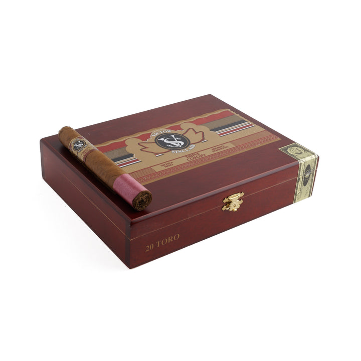 Victor Sinclair Triple Corojo Toro
