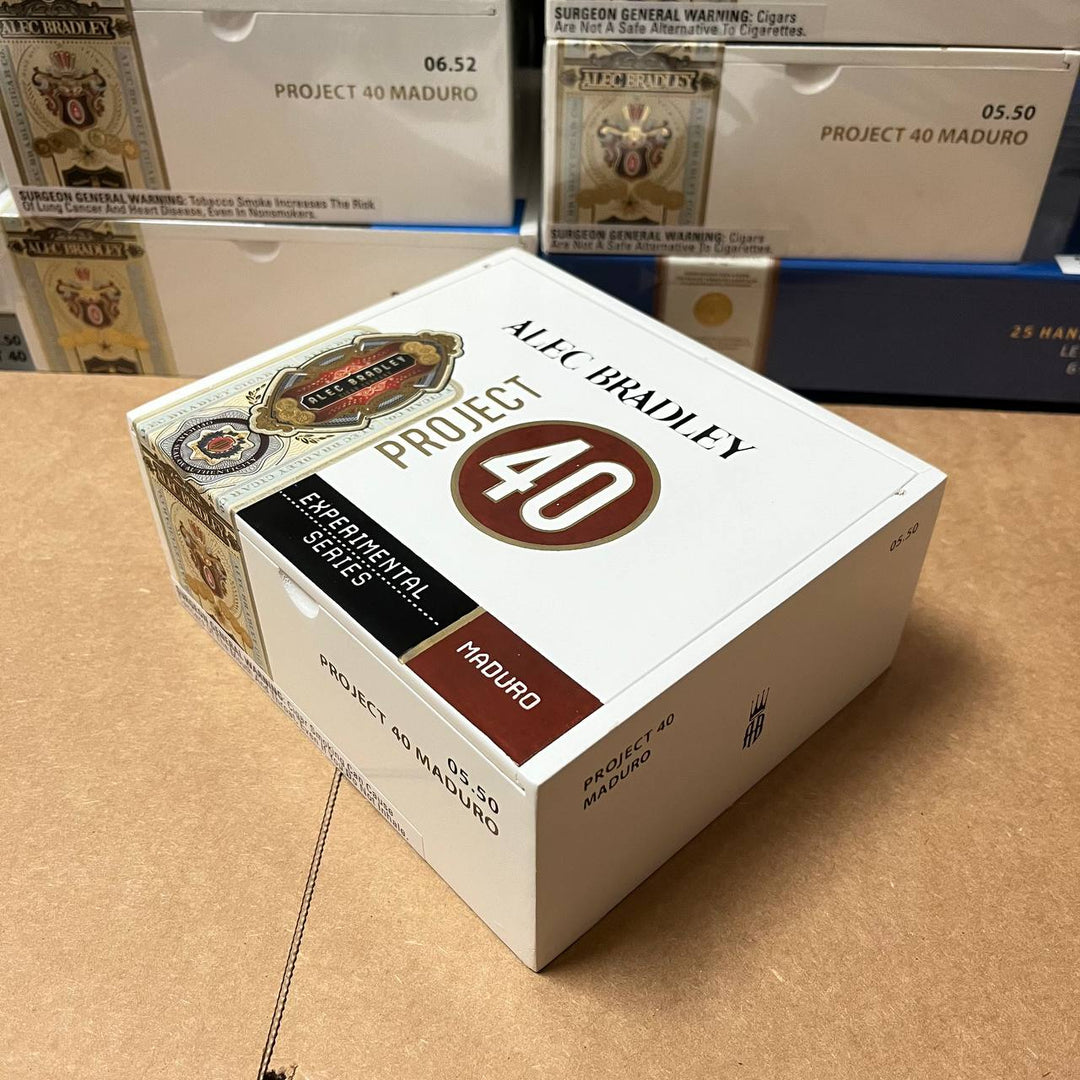 Alec Bradley Project 40 Maduro Robusto