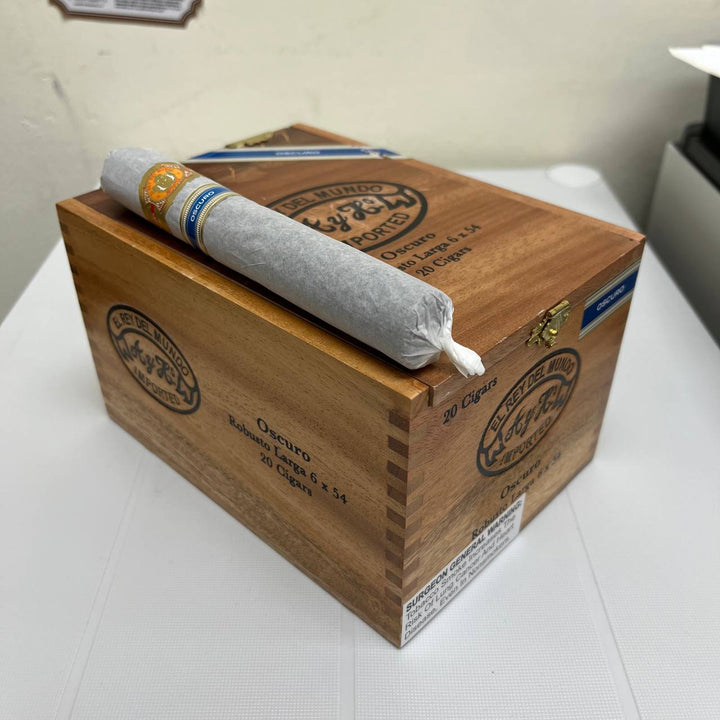 El Rey Del Mundo Oscuro Robusto Larga