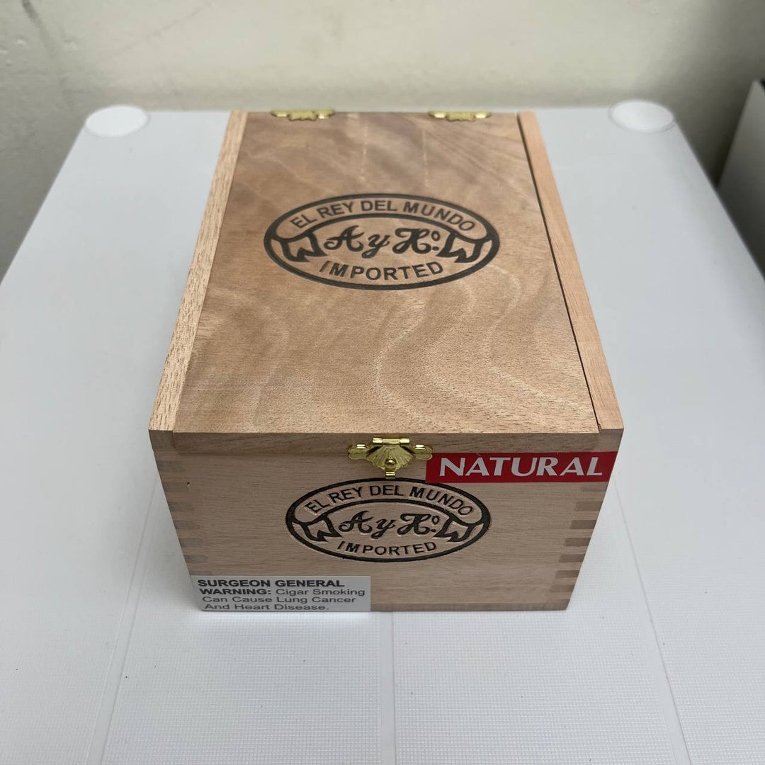 El Rey Del Mundo Natural Flor de Llaneza Pyramid
