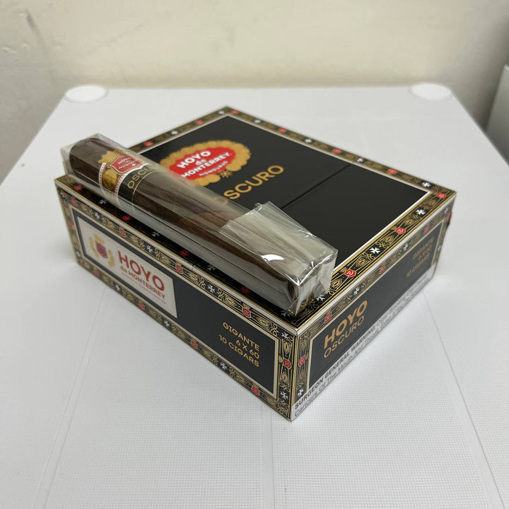 Hoyo de Monterrey Oscuro Gigante