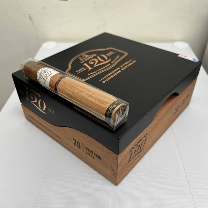 La Aurora 120th Anniversary Gran Toro