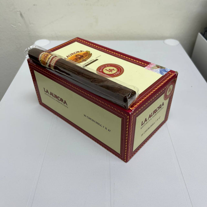 La Aurora 1985 Maduro Churchill