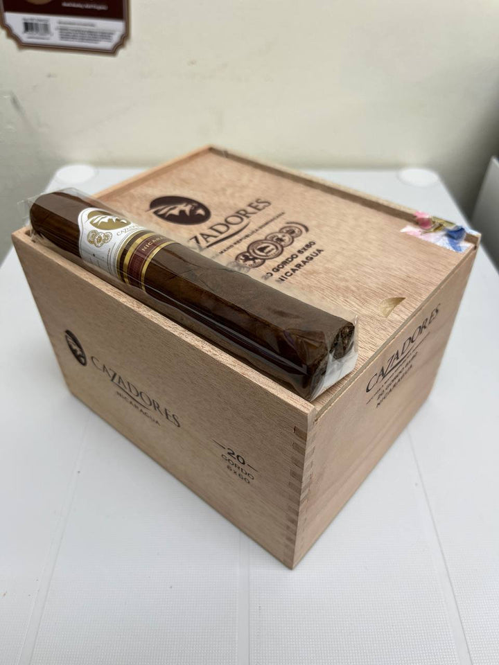 La Aurora Cazadores Nicaragua Gordo