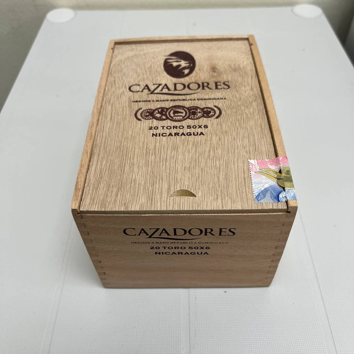 La Aurora Cazadores Nicaragua Toro