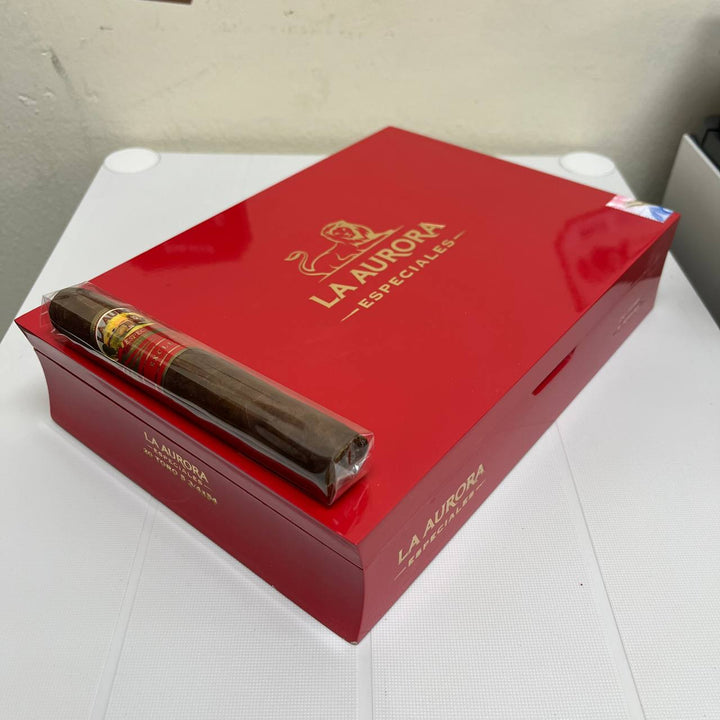 La Aurora Especiales Toro
