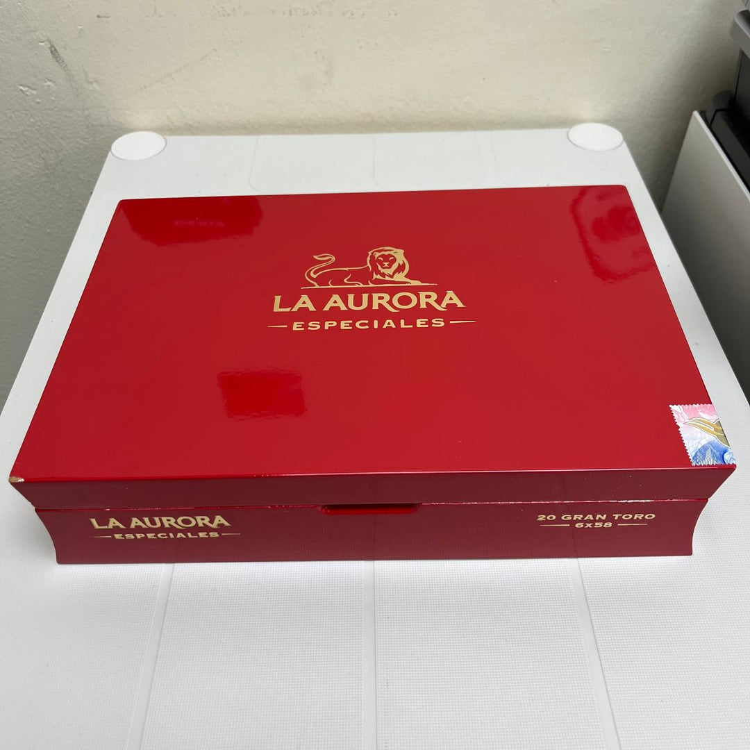 La Aurora Especiales Gran Toro