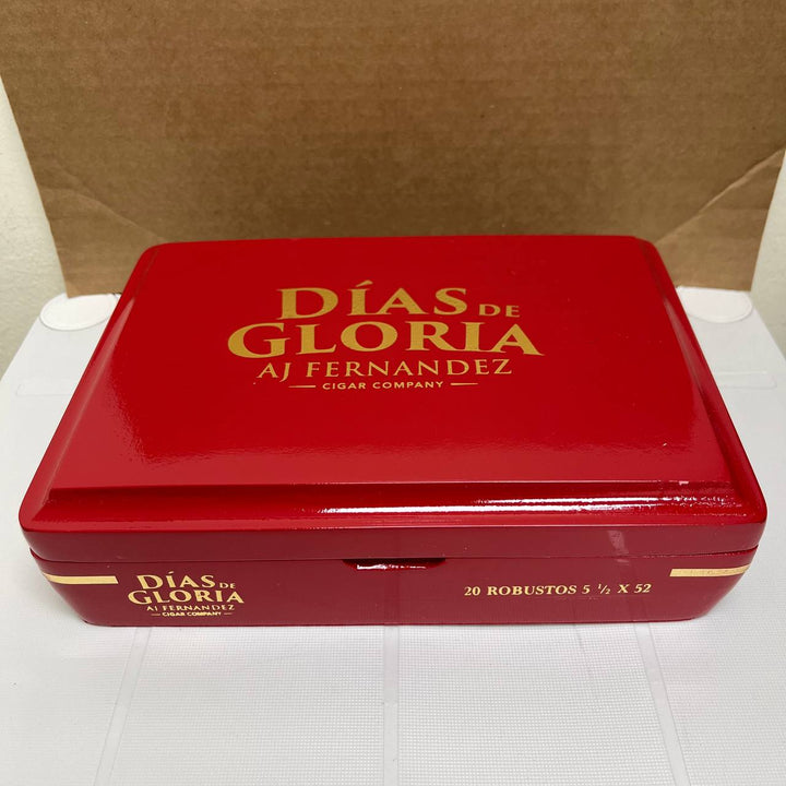 AJ Fernandez Dias de Gloria Robusto