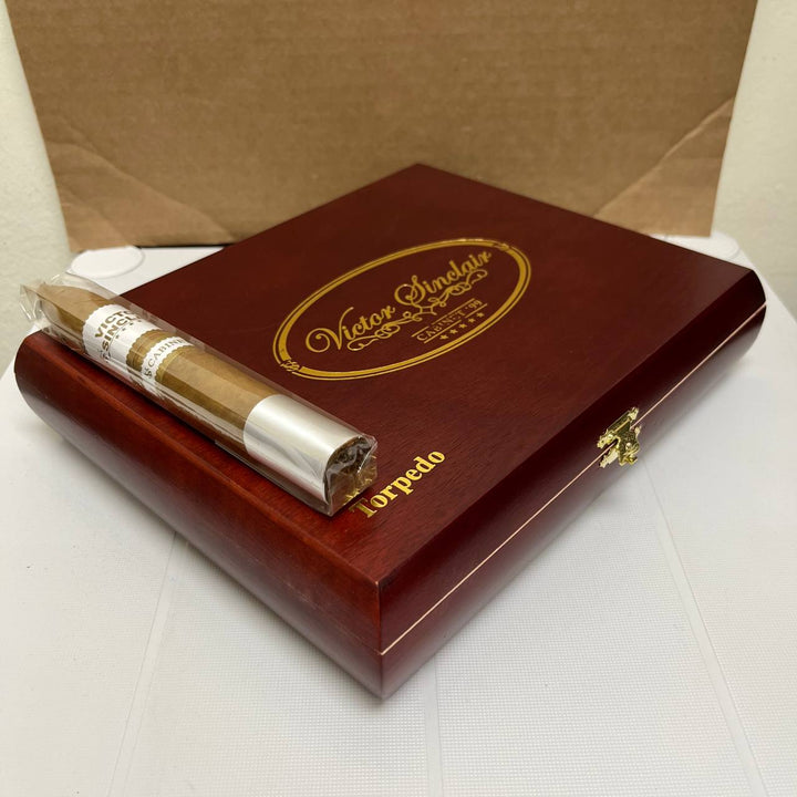Victor Sinclair Cabinet 99 Connecticut Torpedo
