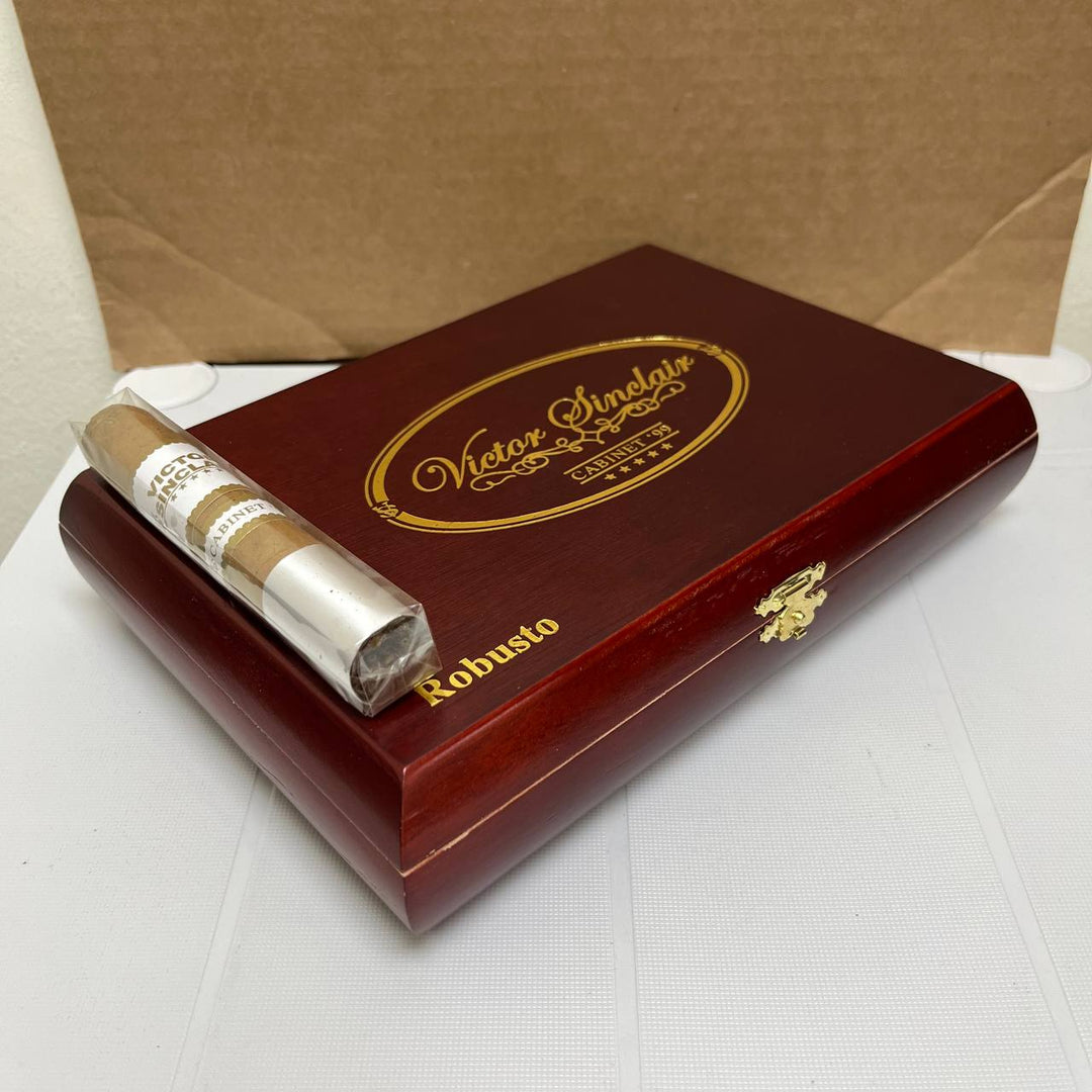 Victor Sinclair Cabinet 99 Connecticut  Robusto