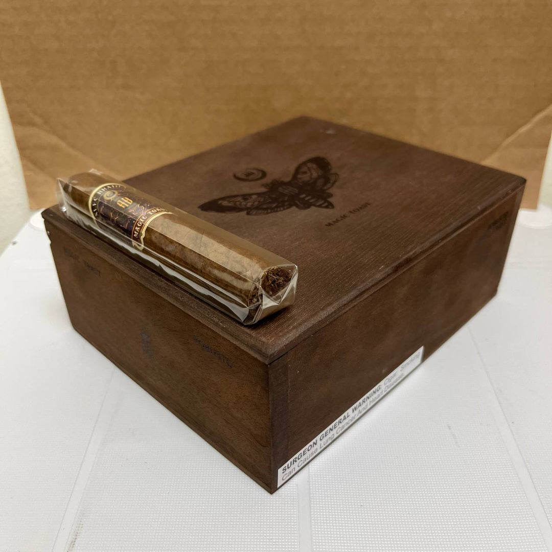 Alec Bradley Magic Toast Robusto