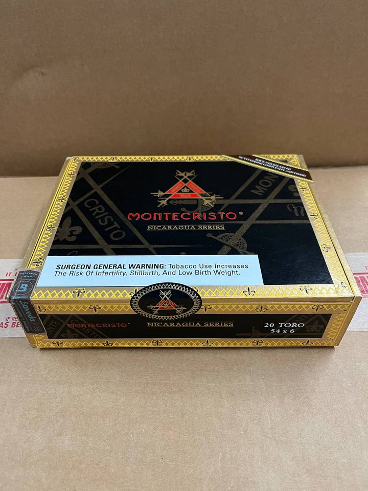 Montecristo Nicaragua Toro